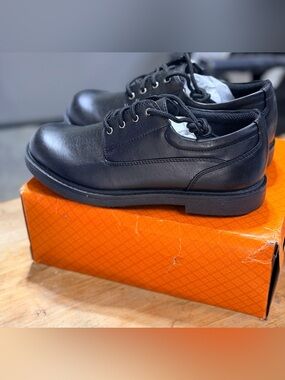 NWT Women’s size 7W SafeTStep Deidre Oxford Slip Resistant Work Shoes